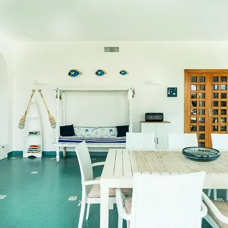 Mar Mar Con Piscina By Wonderful Italy